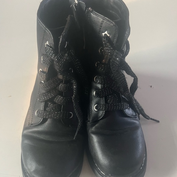 SO Teagan Girls' Combat Boots size 2 black zipper up the side, glittery laces - Picture 6 of 9